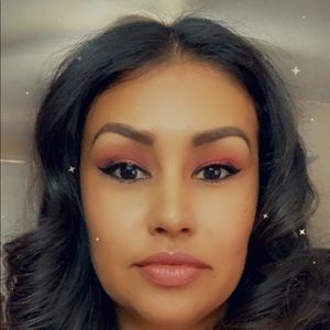 Meet your Posher, Brenda